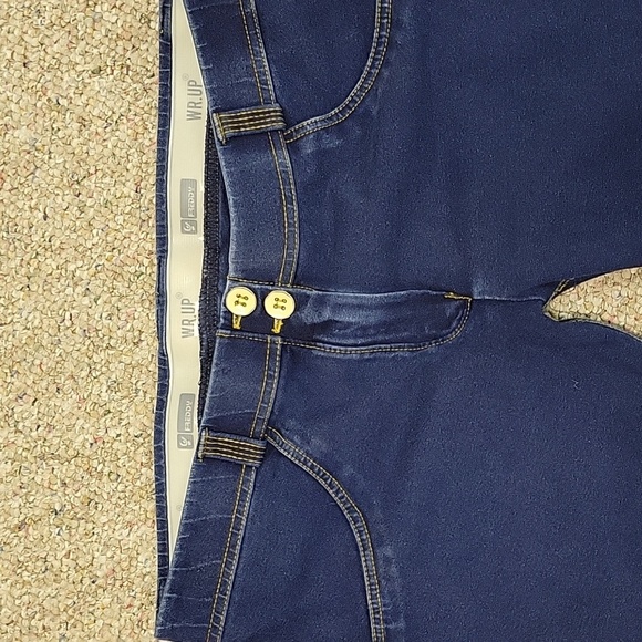 Freddy Low Rise Freddy WR.UP Jeans Women's Sz 8. Cotton/spandex. Suede Knees - Picture 4 of 9